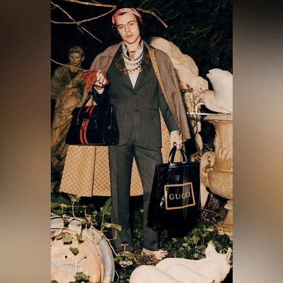 GUCCI MONTECARLO CRYSTAL LOGO PRINT SHOPPING TOTE - Picture 1 of 11